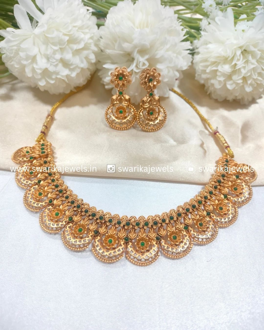 Antique Flower Necklace (Green)