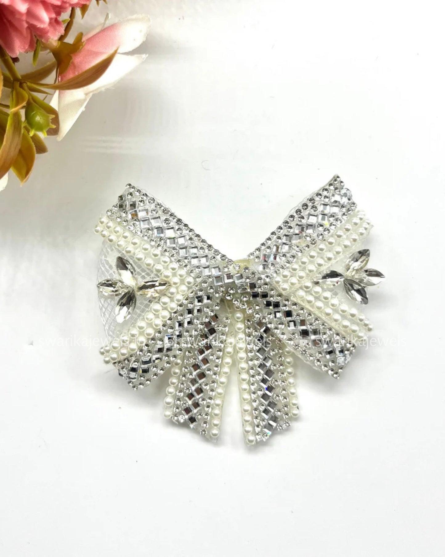 Bow Silver hair clip