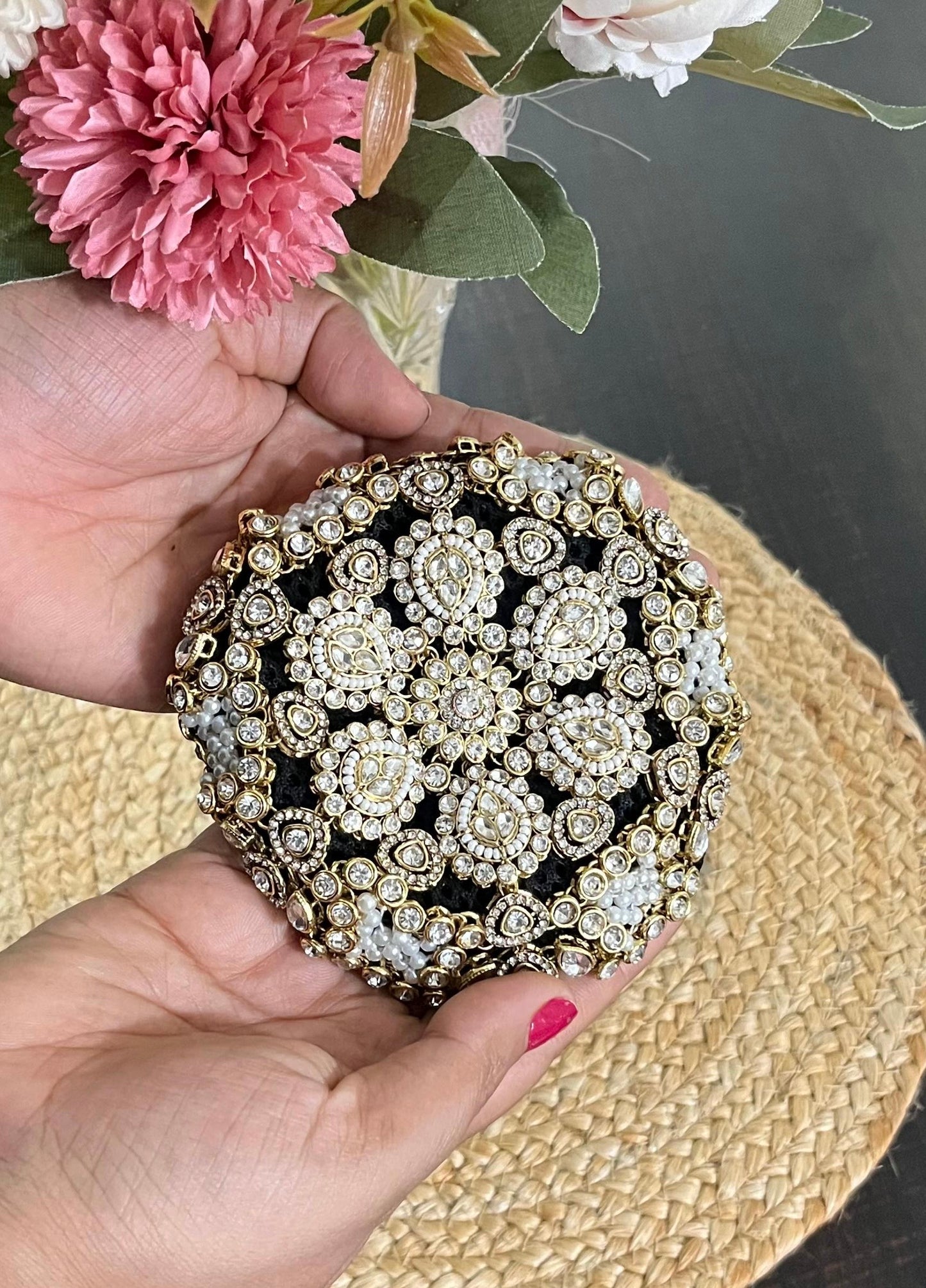 Flower Stretchable Bun