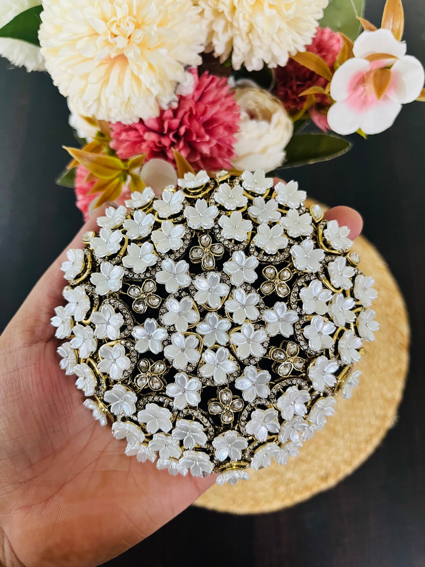 Grey flower applicates Bun (fairytale)