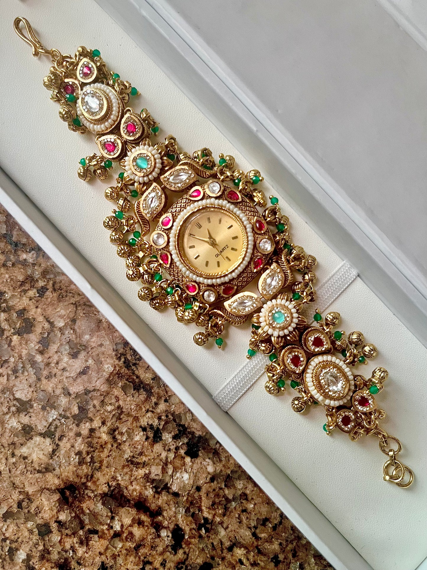 Mayra Watch (Mozanite)