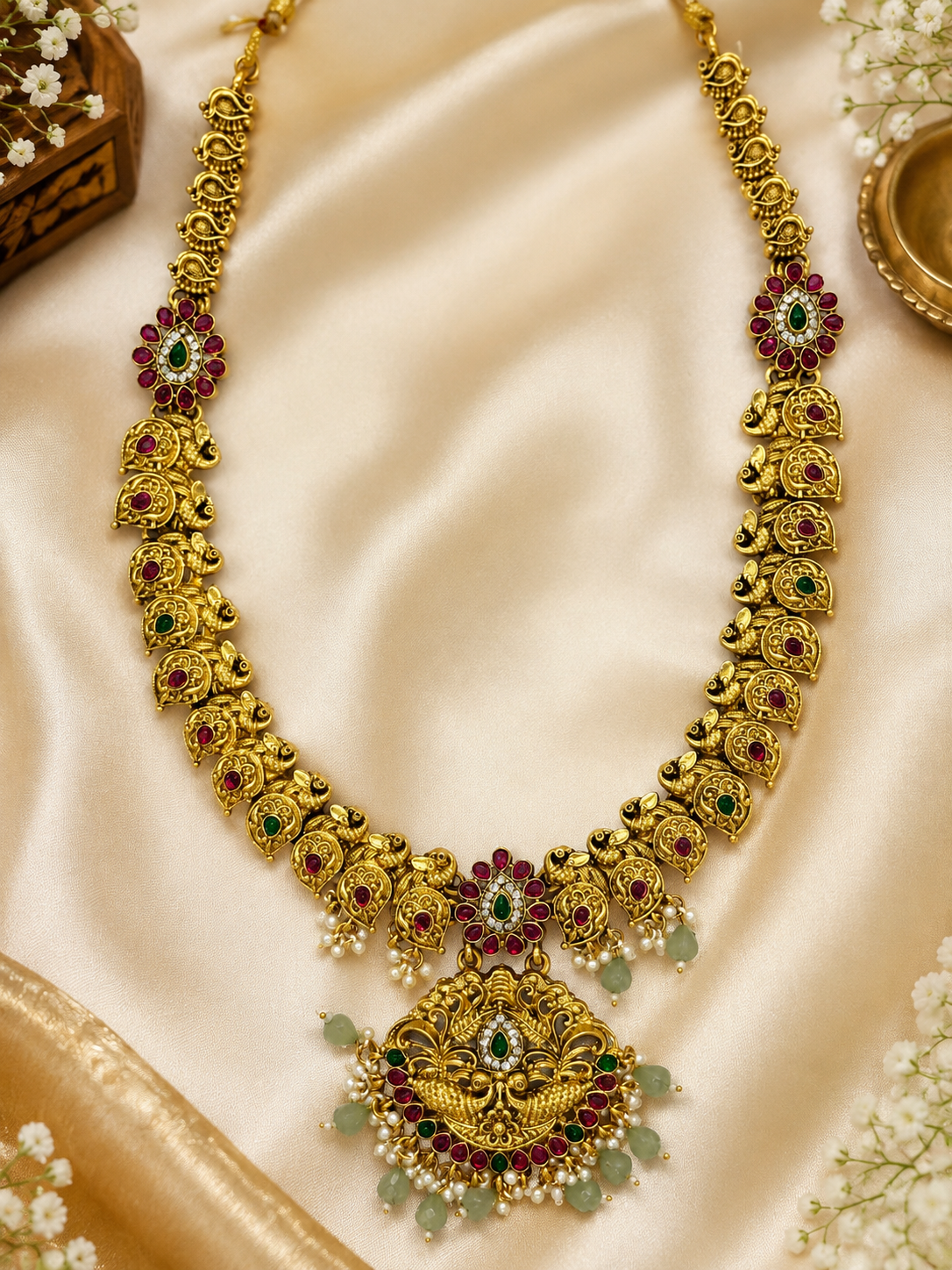 Regal bridal set