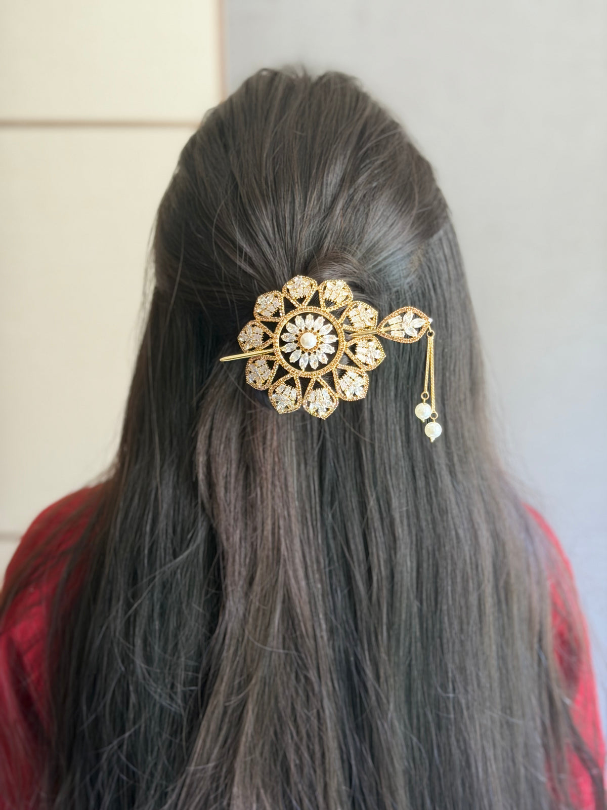 Gold Flower Mini Bun (metal)