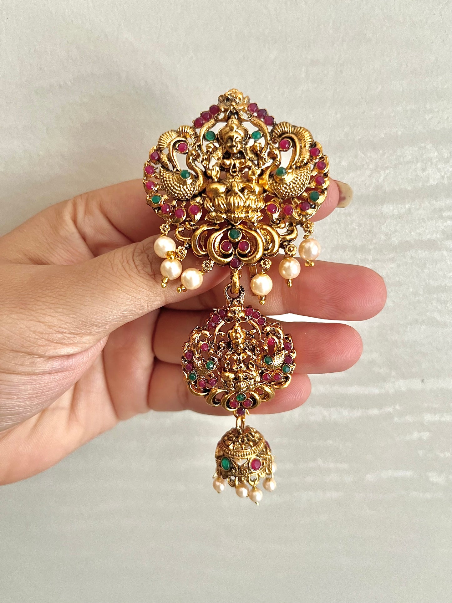 Temple elegant jada billa