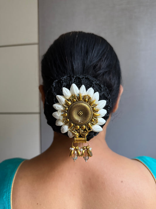 Relika Gold Pin