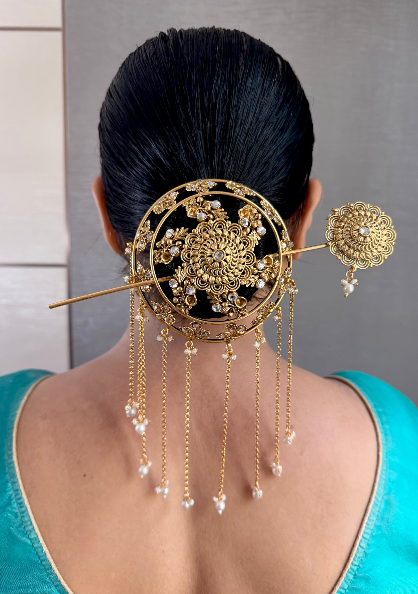 Liana Bun Gold