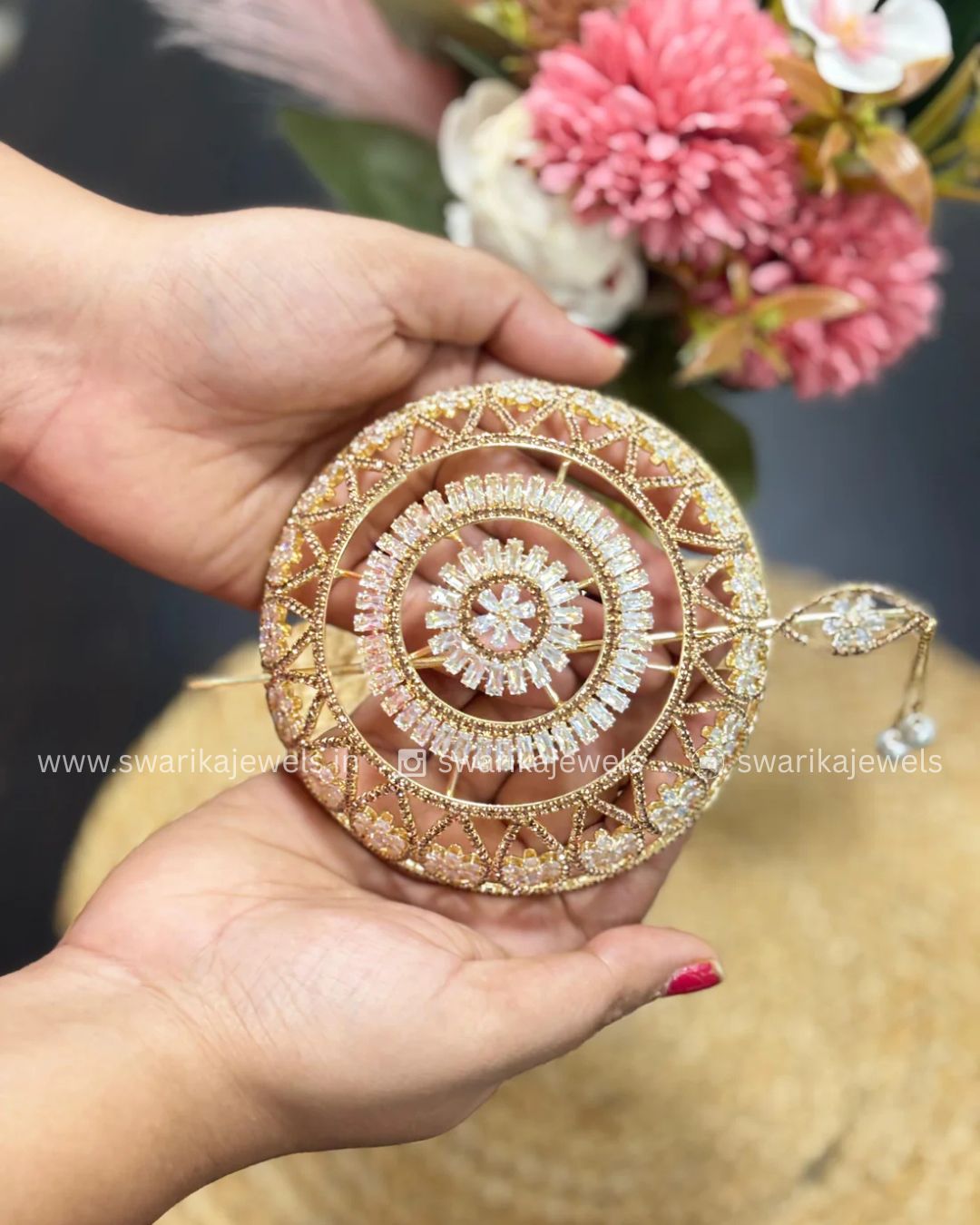 Large Gold Hue bun (metal)