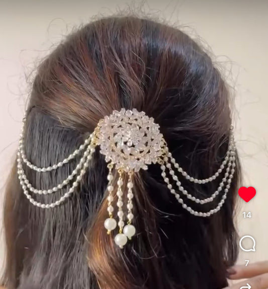 Crystal hairpin with chain