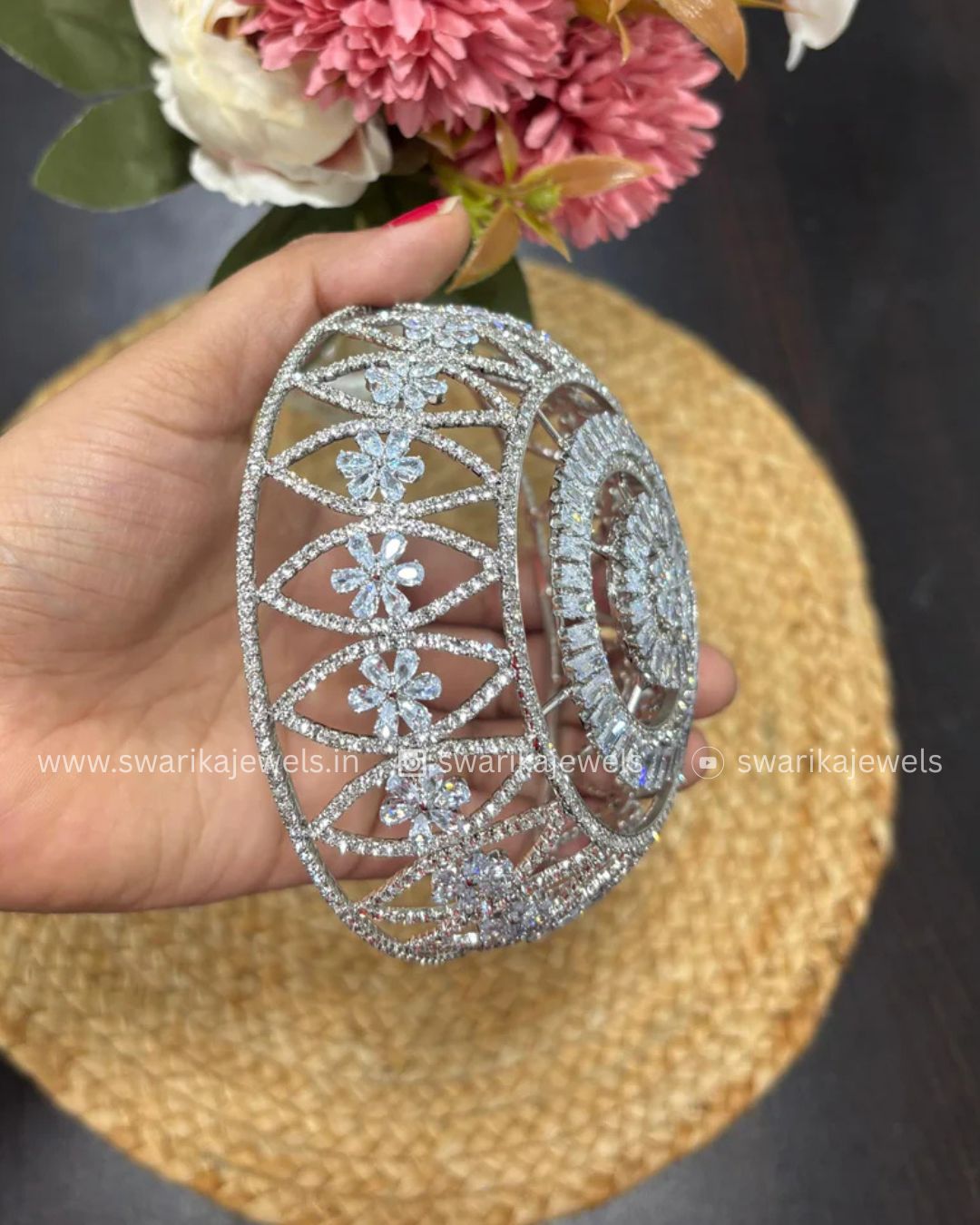 Large Silver Hue bun (metal)