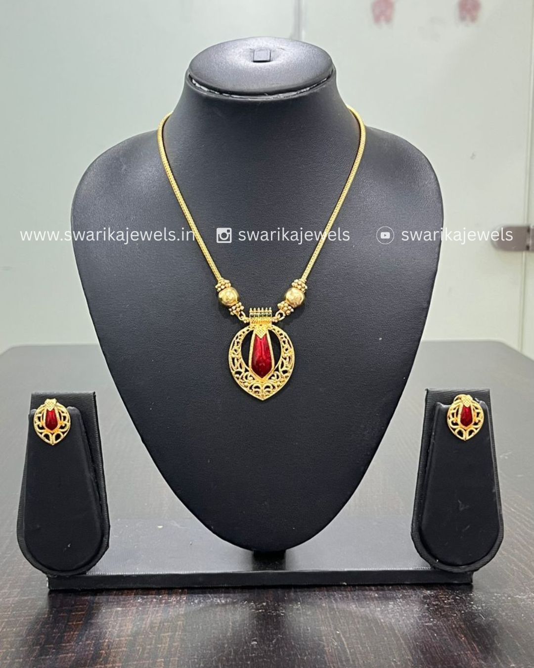 Red Pallaka Necklace Chain