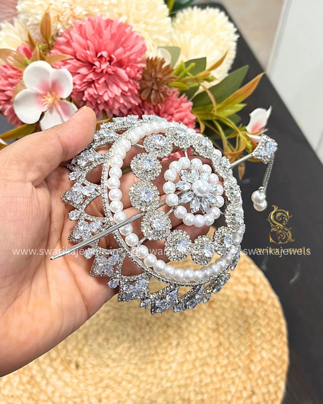 Silver PEARL Bun Medium (metal)
