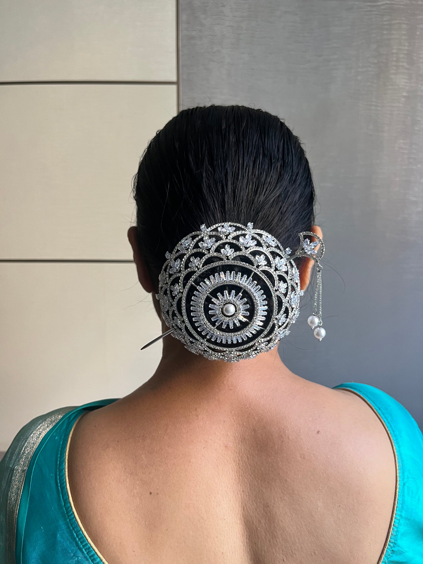 Heritage Pearl Bun (LUXURY BUN)
