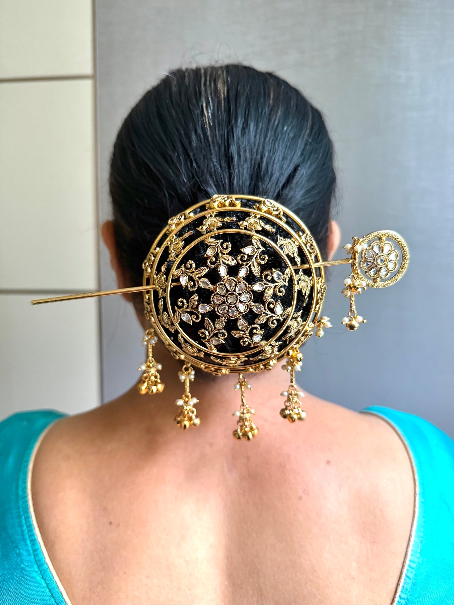 Jewel Latkan Bun