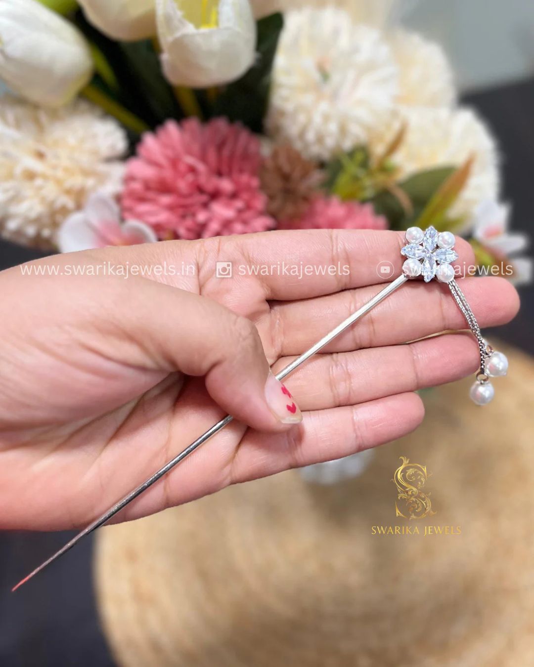 Large Silver Pearl bun (metal)