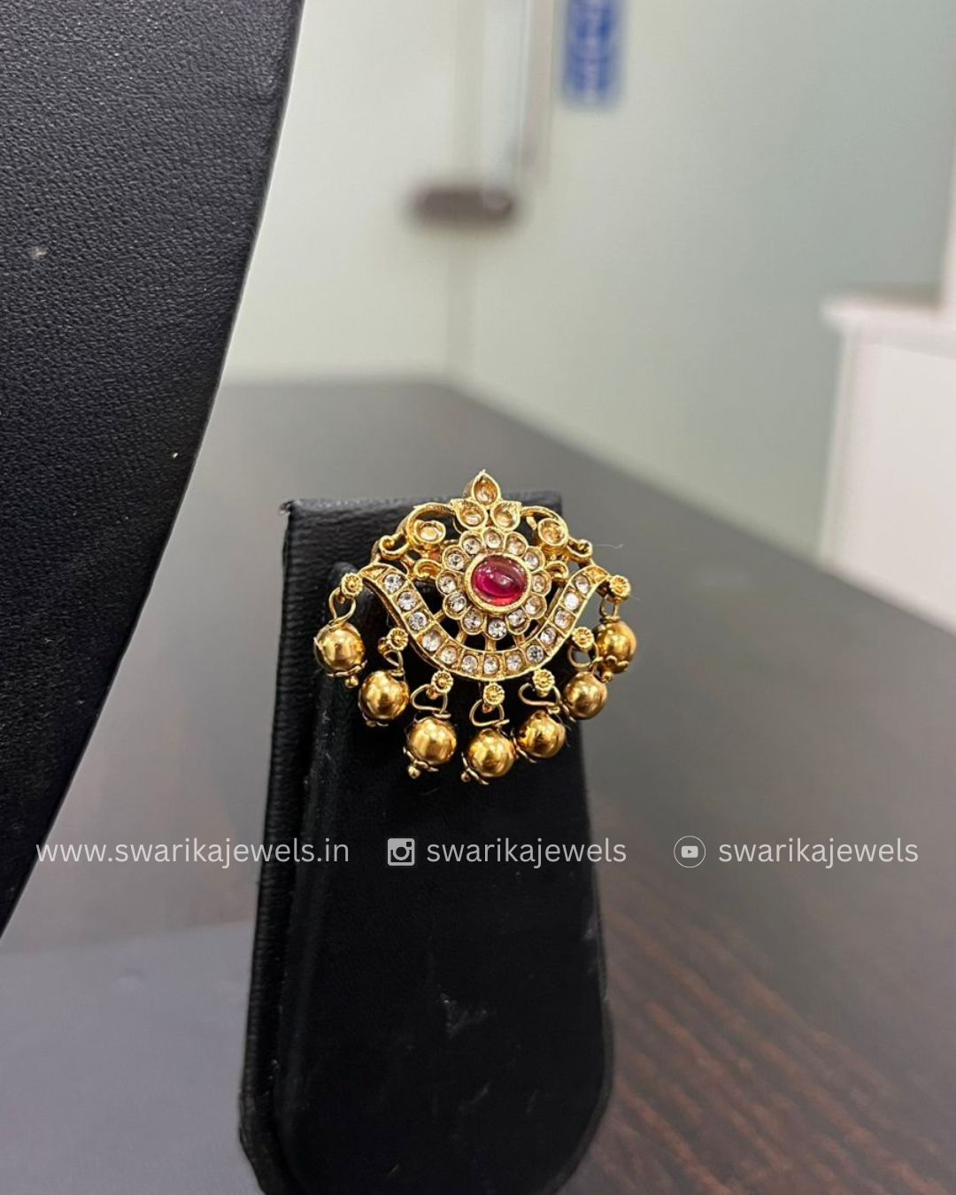 AD Stone Chain Necklace