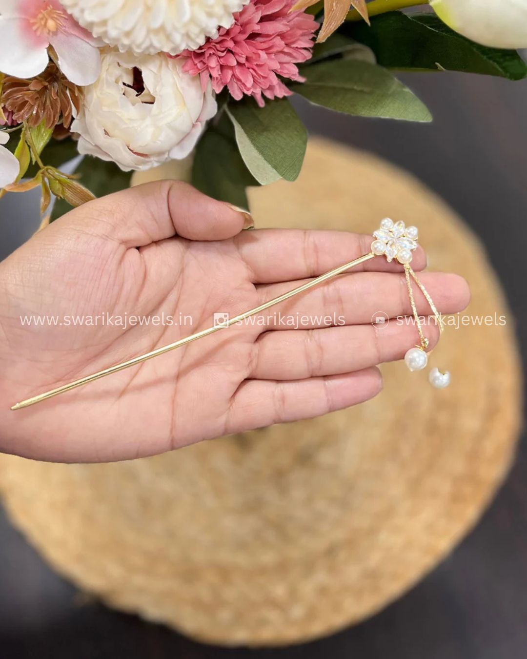 Large White Pearl Gold Bun (metal)