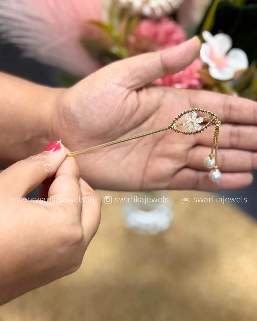 Large Gold Hue bun (metal)