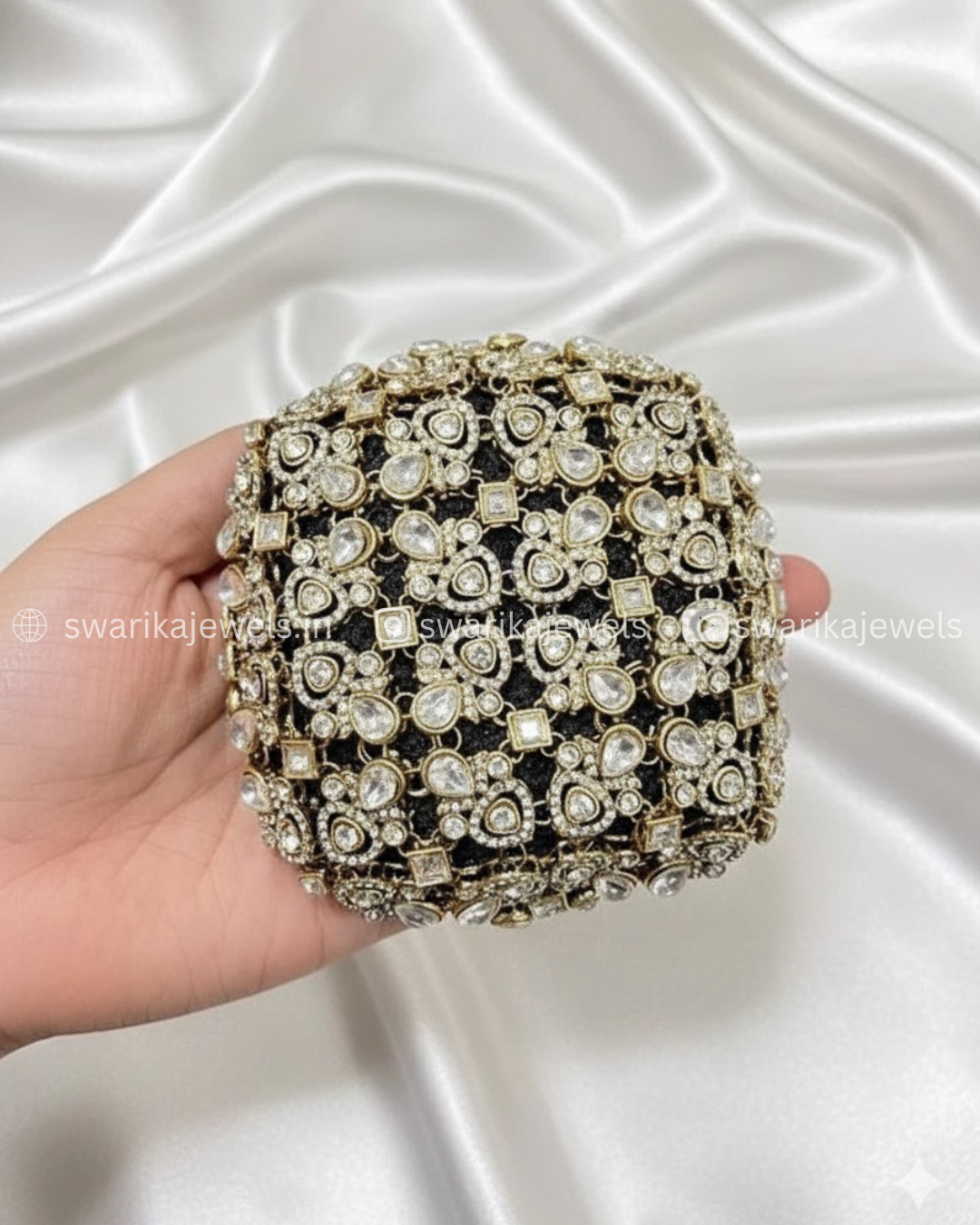 Kundan Black Glitter BUN Stretchable (Elastic)