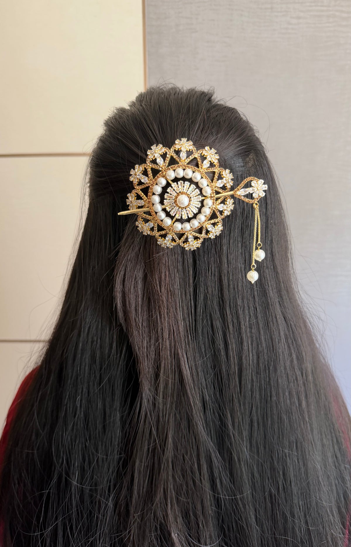 Gold Pearl Mini Bun (metal)