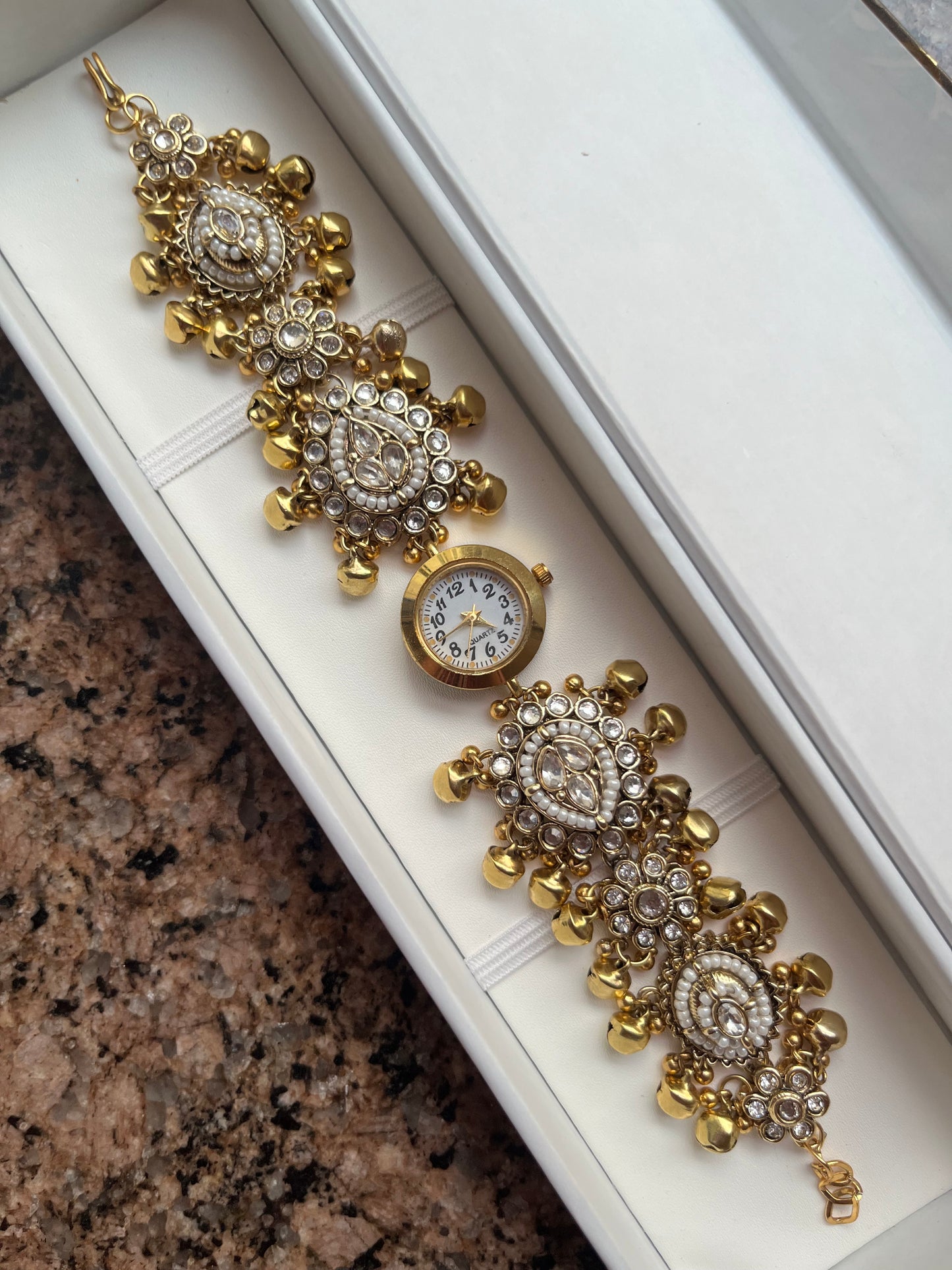 Kundankari Watch