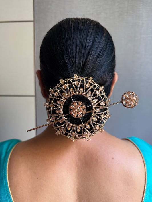 Mayraa Rosegold Bun