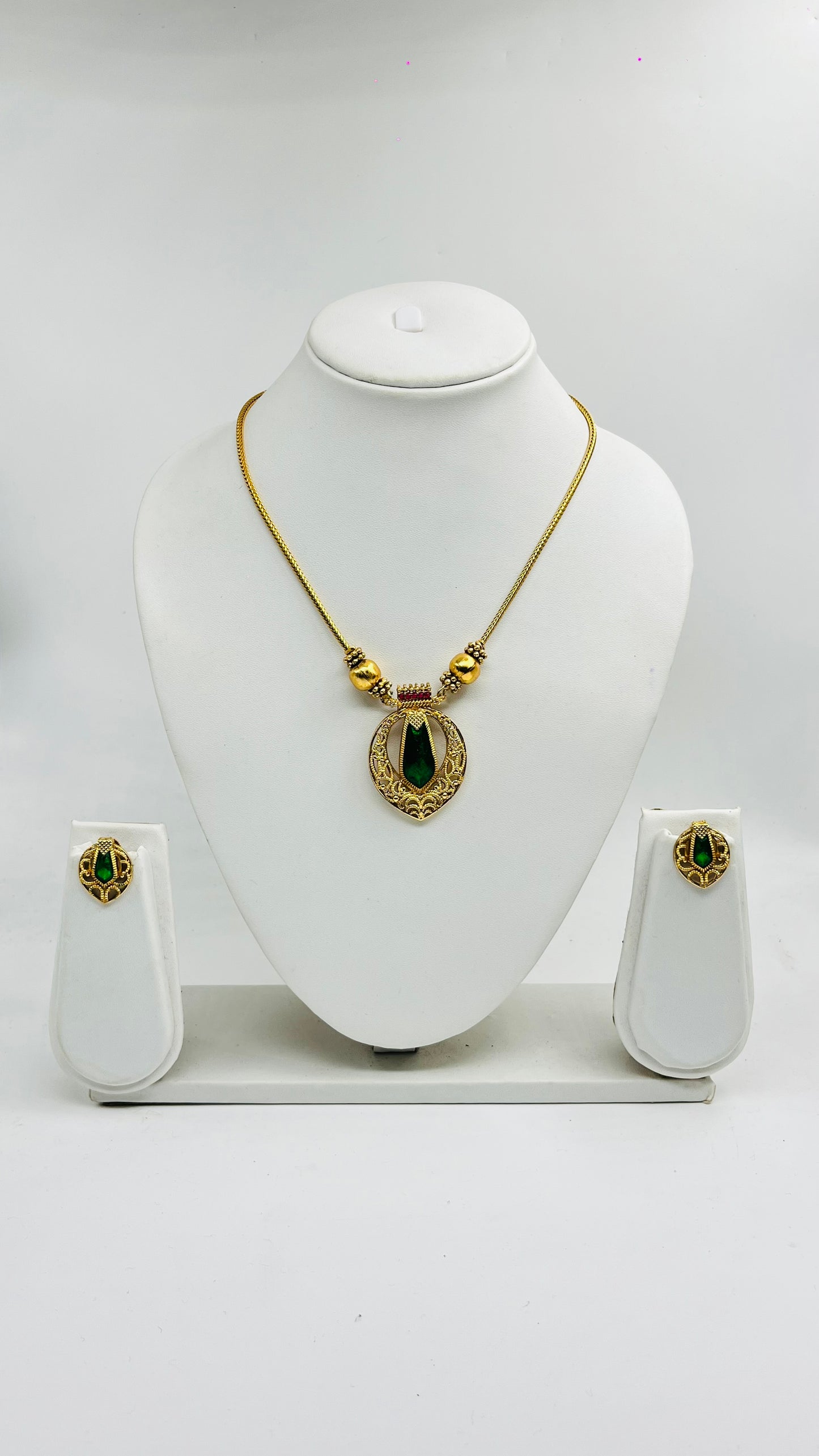 Green Pendant Necklace