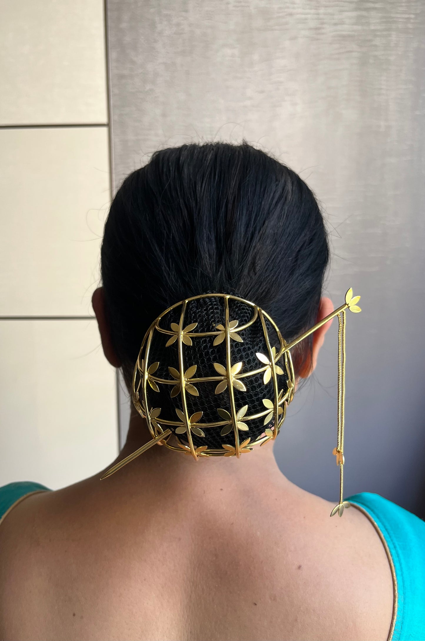 Leaf GOLD bun (metal)