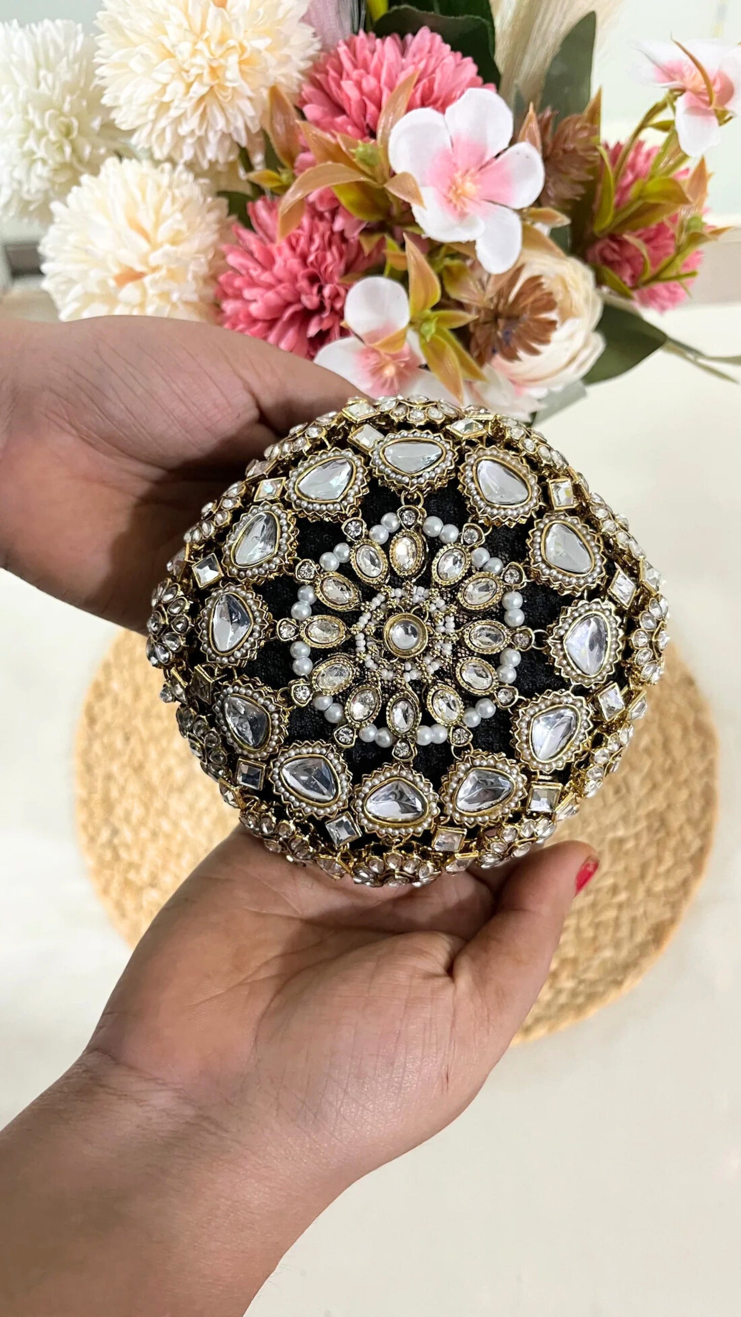 Arya Kundan Bun (Medium)