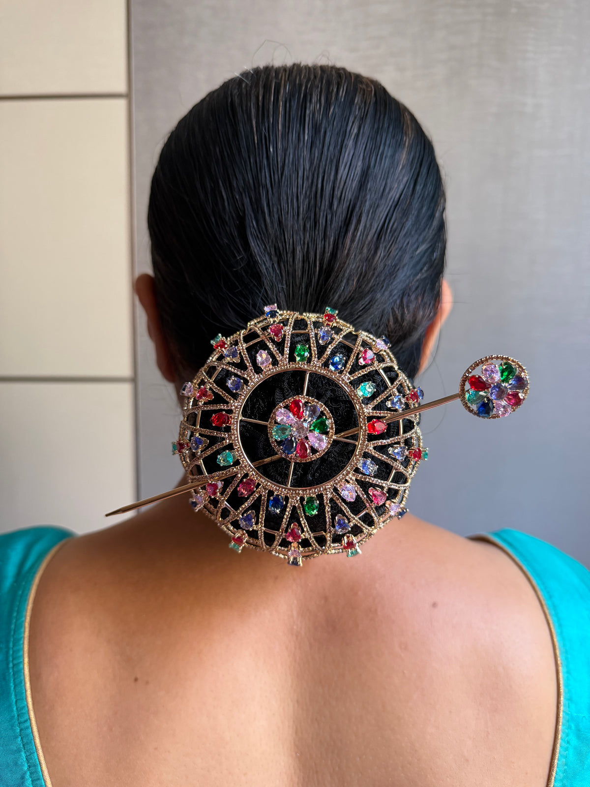 Mayra Multicolour Bun