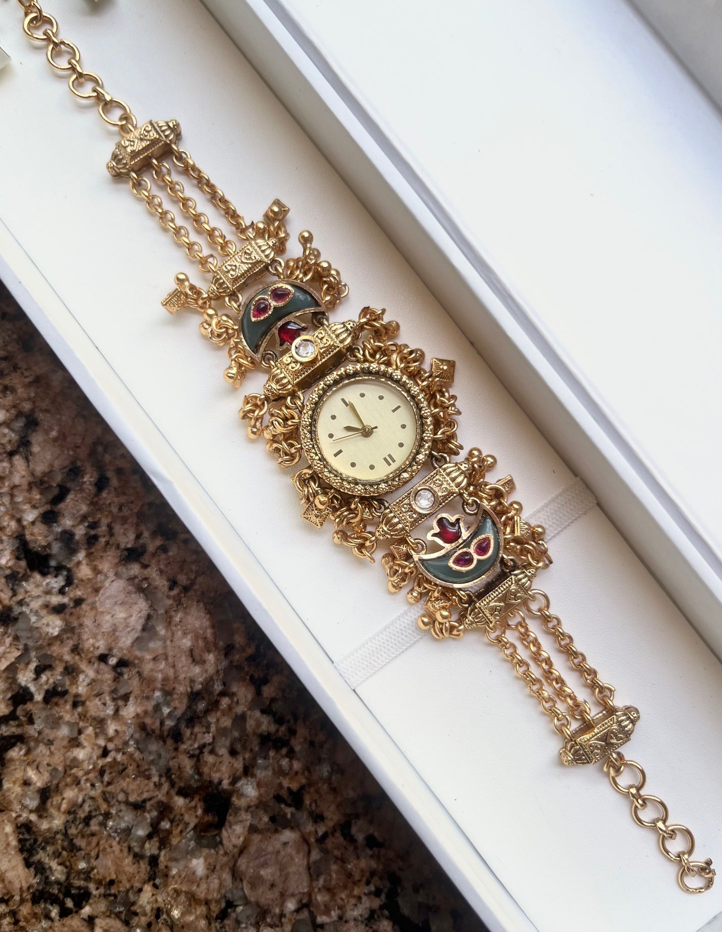 Kalira Regal Watch