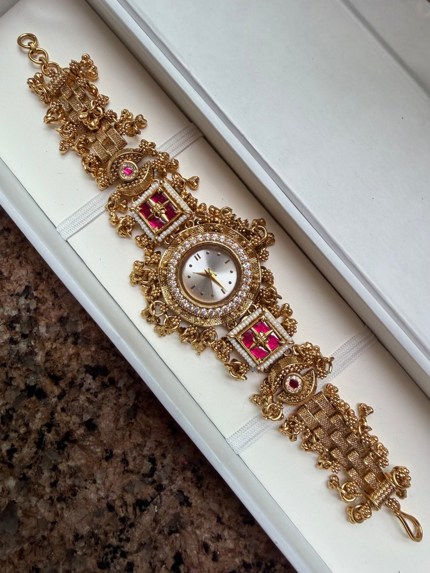 Rivayat Pink watch