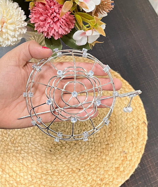 Silver Metal Large BUN