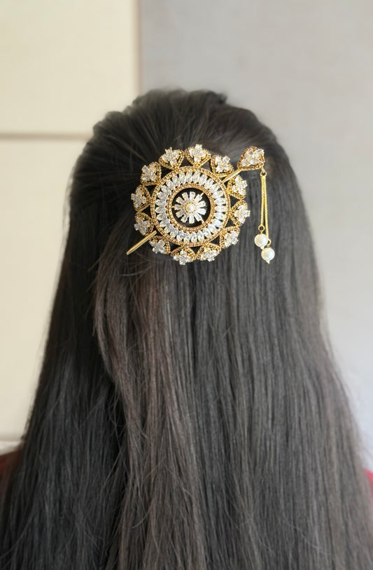 Gold Crystal Mini Bun (metal)