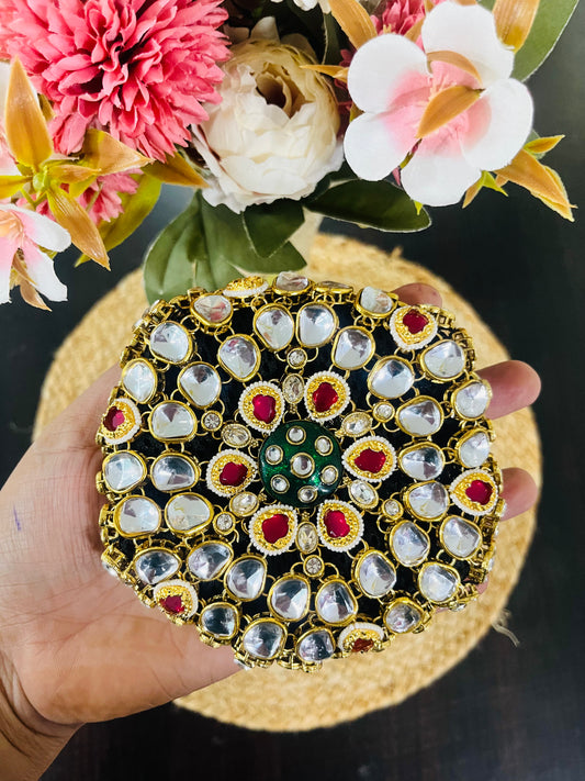 Red Lashkara Kundan Bun