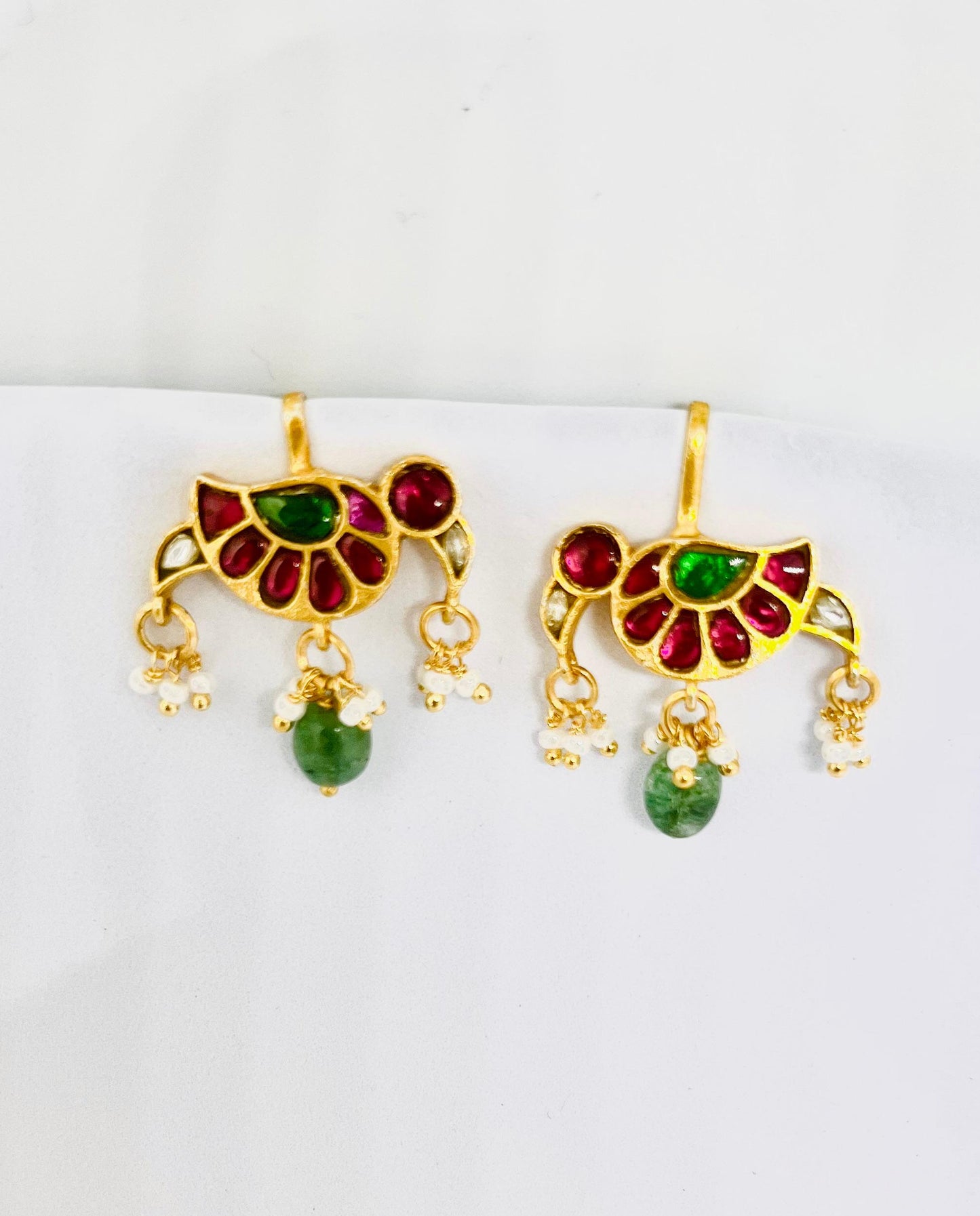 Red Green Parrot Bugadi