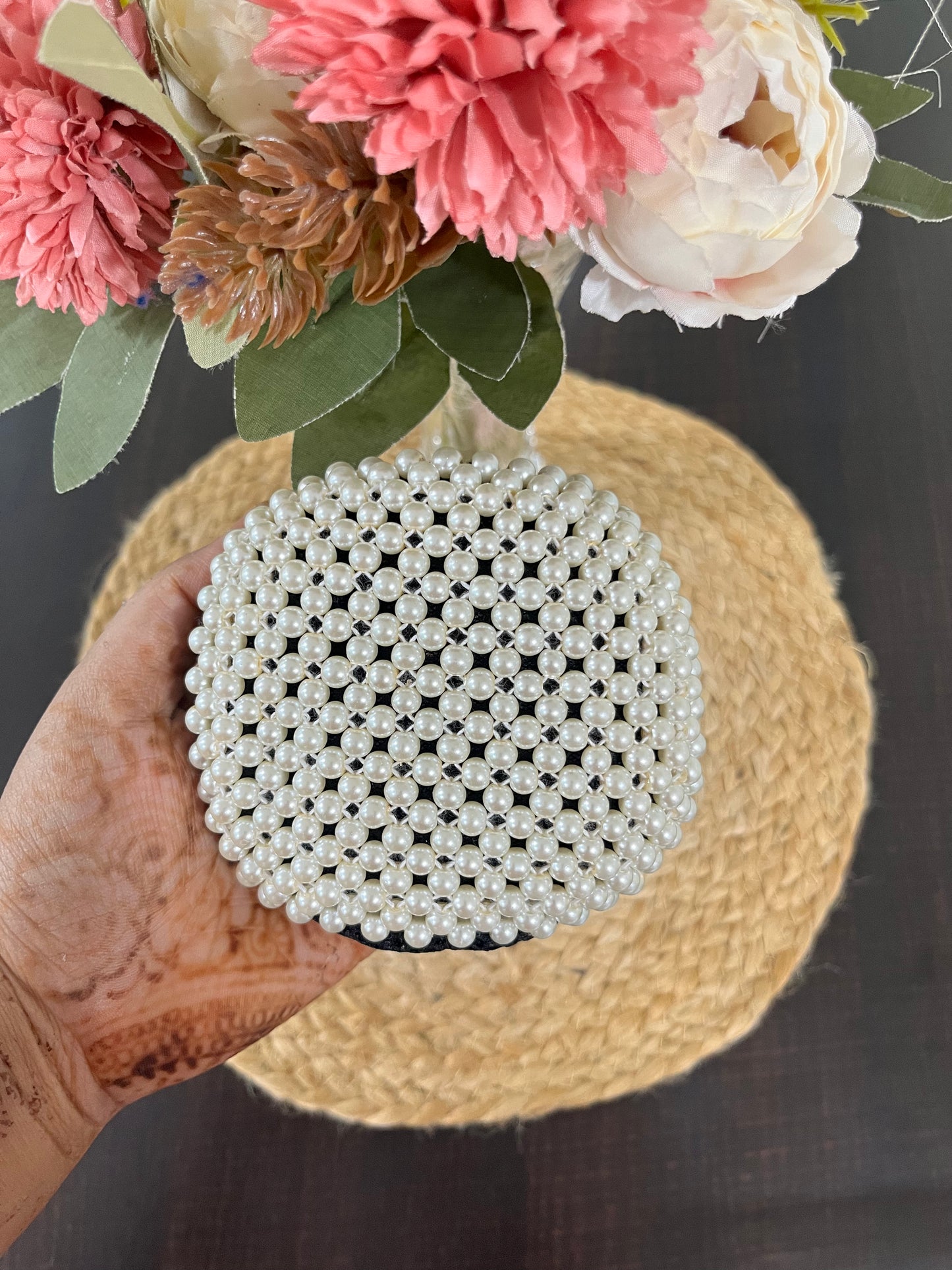 Pearl Stretchable Bun