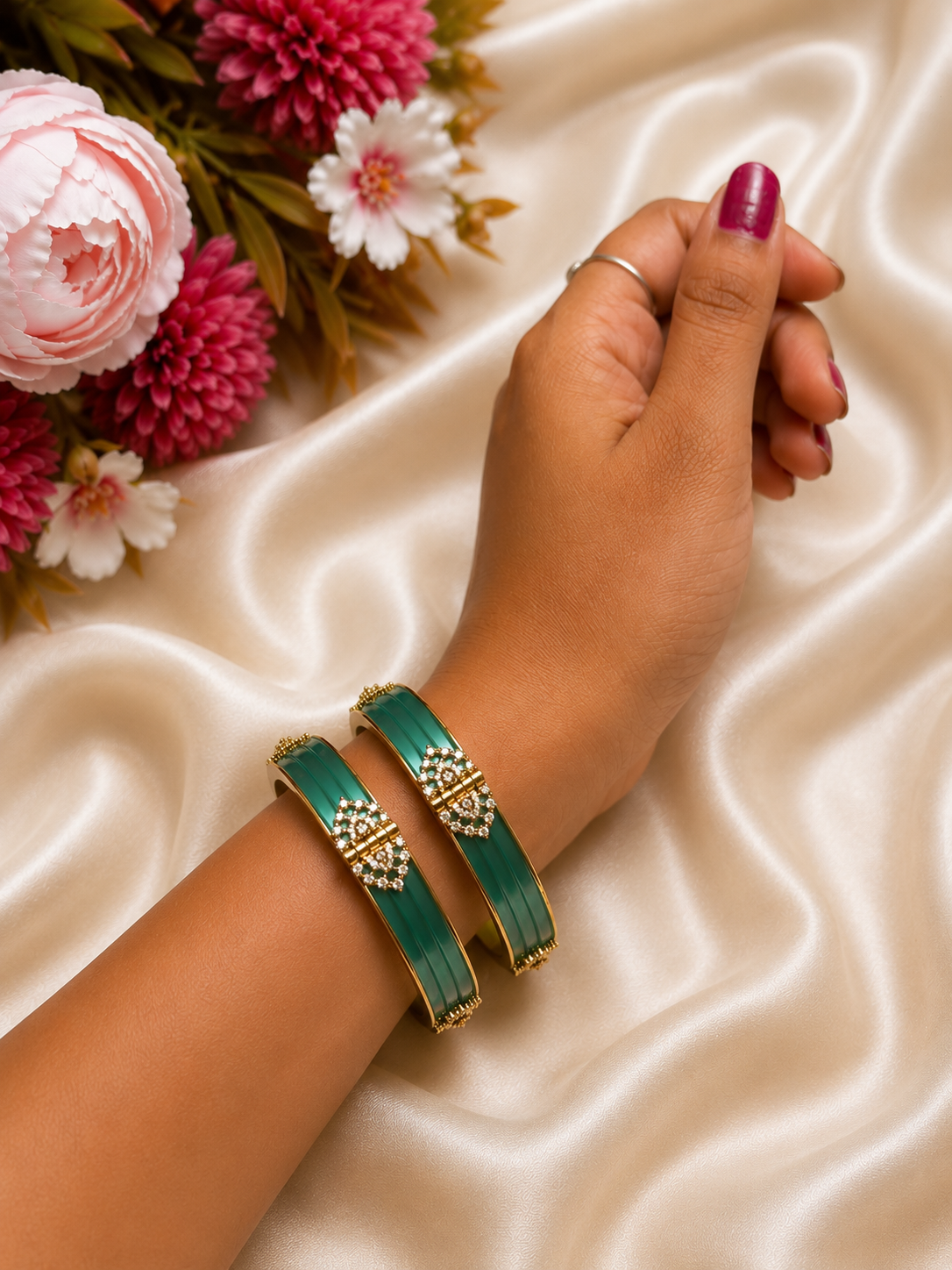 Interchangeable bangle set C (72 bangles + 2 kadas)