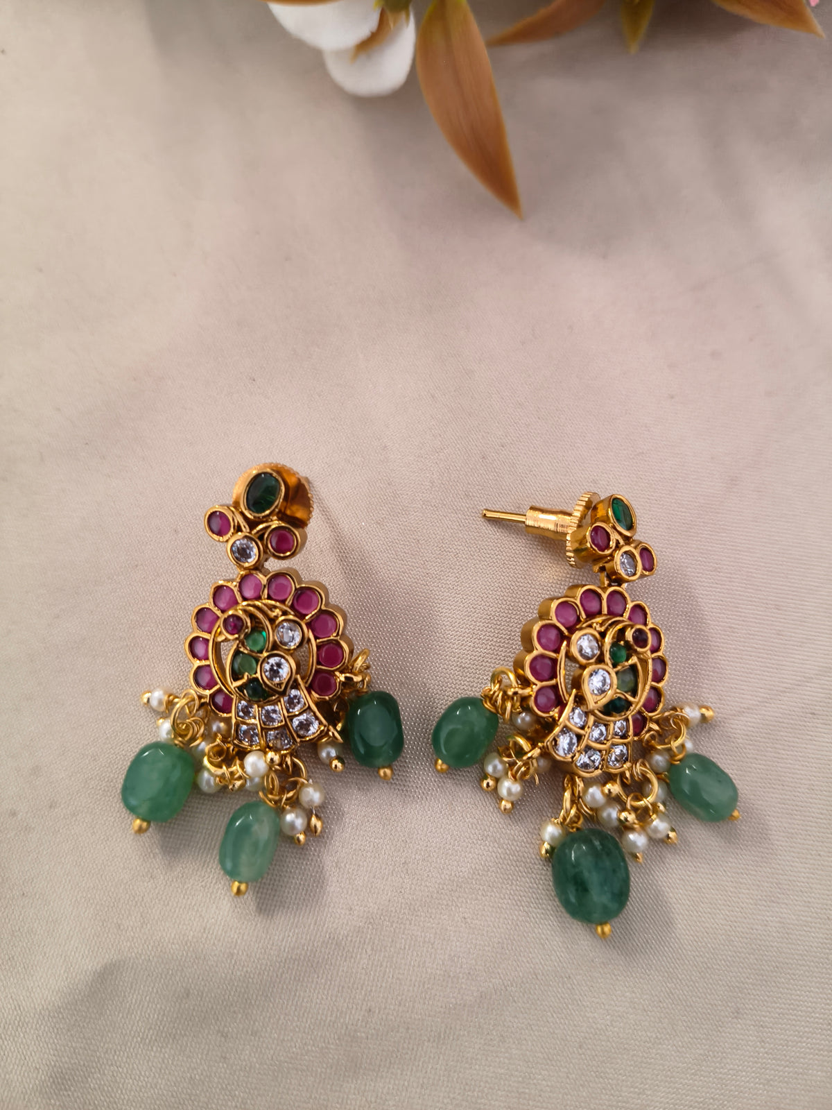 Swan Studded Jadau Necklace