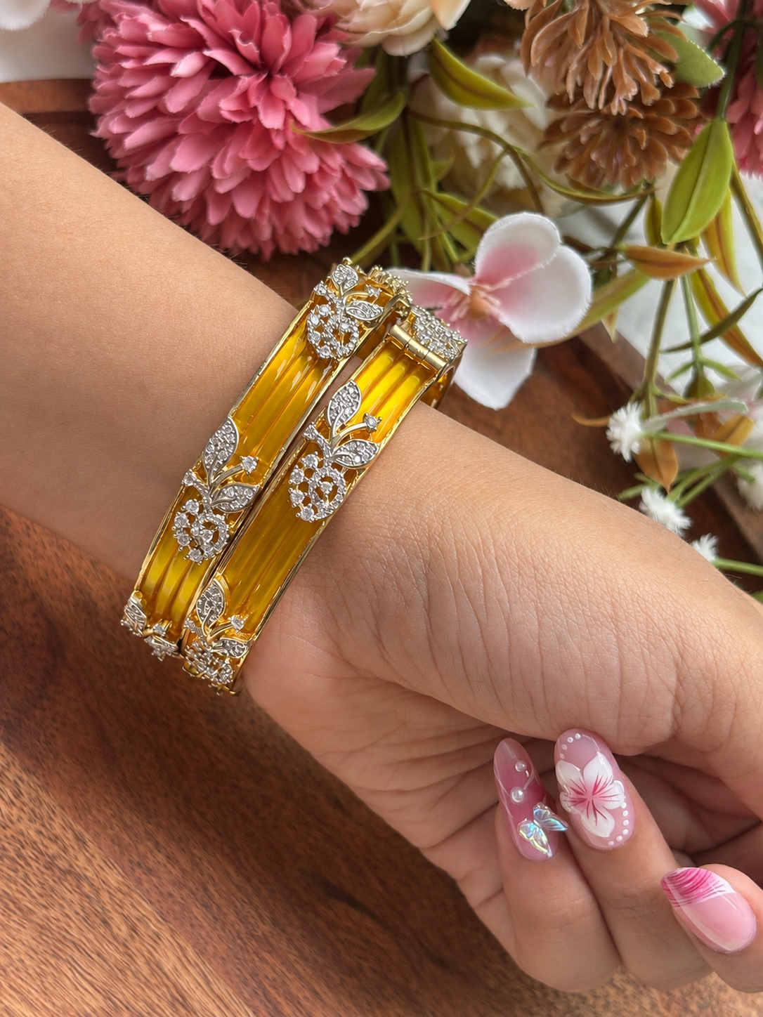 Interchangeable bangle set B (72 bangles + 2 kadas)
