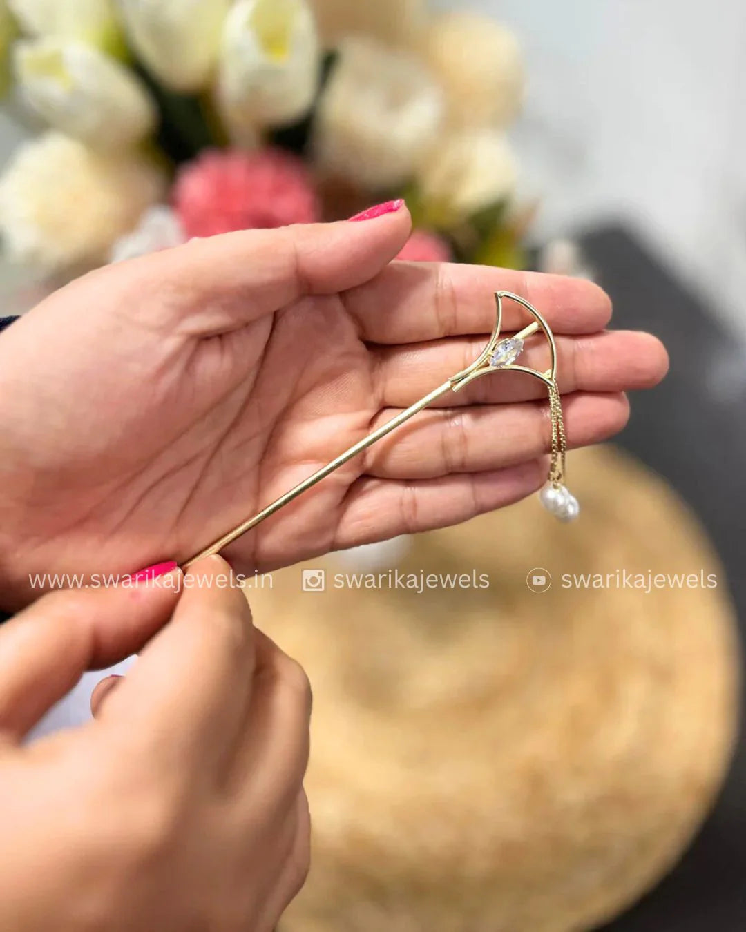 Large Gold Cage bun (metal)