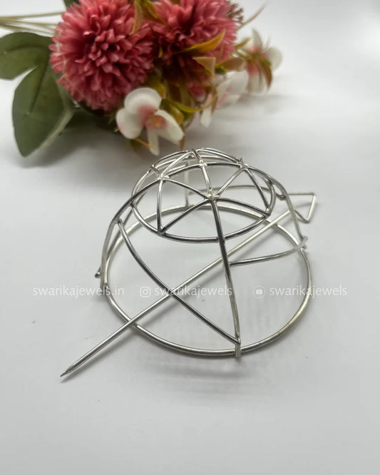 Silver SASSY Bun (metal)